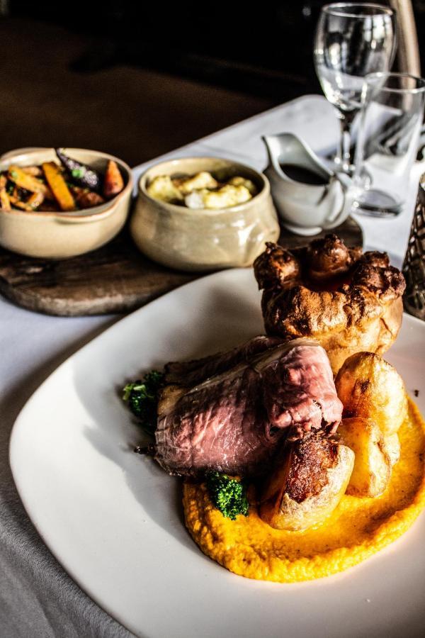 The Shireburn Arms Hotel Clitheroe Bagian luar foto