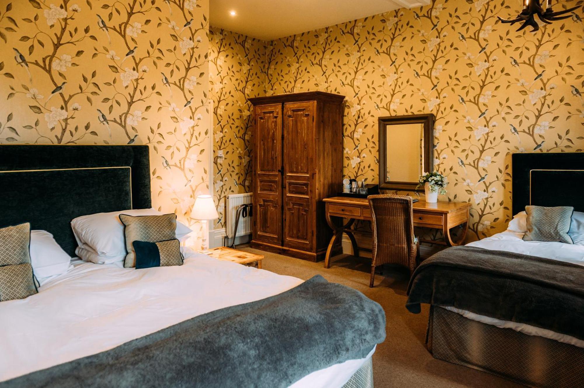 The Shireburn Arms Hotel Clitheroe Bagian luar foto