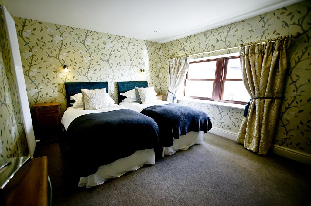 The Shireburn Arms Hotel Clitheroe Bagian luar foto